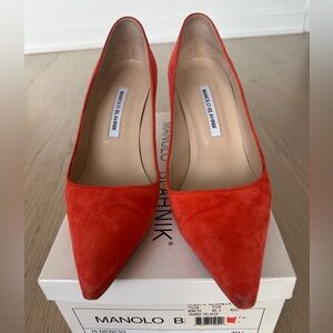 Manolo Blahnik Bright Orange Suede Pointed-Toe Pumps 3”heels.